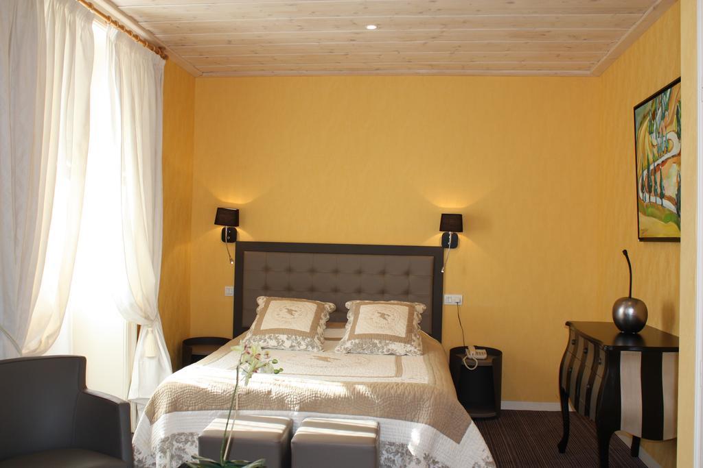 Hotel Restaurant Taillard Goumois Esterno foto